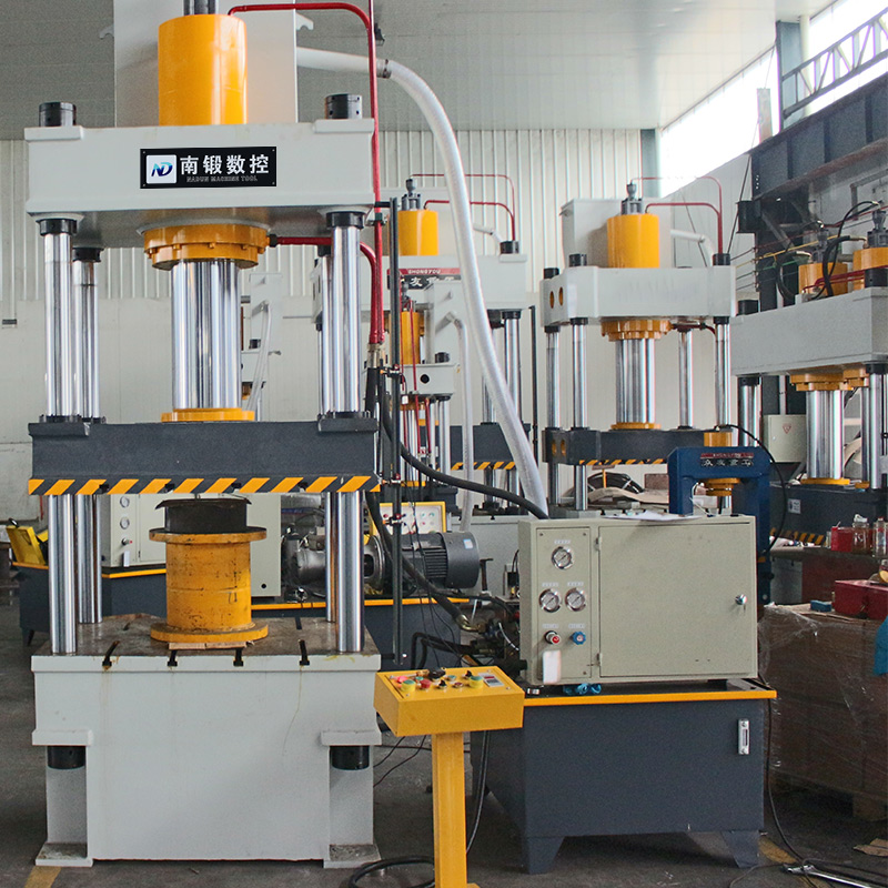 油壓機(jī)在高溫條件下的密封圈應(yīng)用實(shí)例