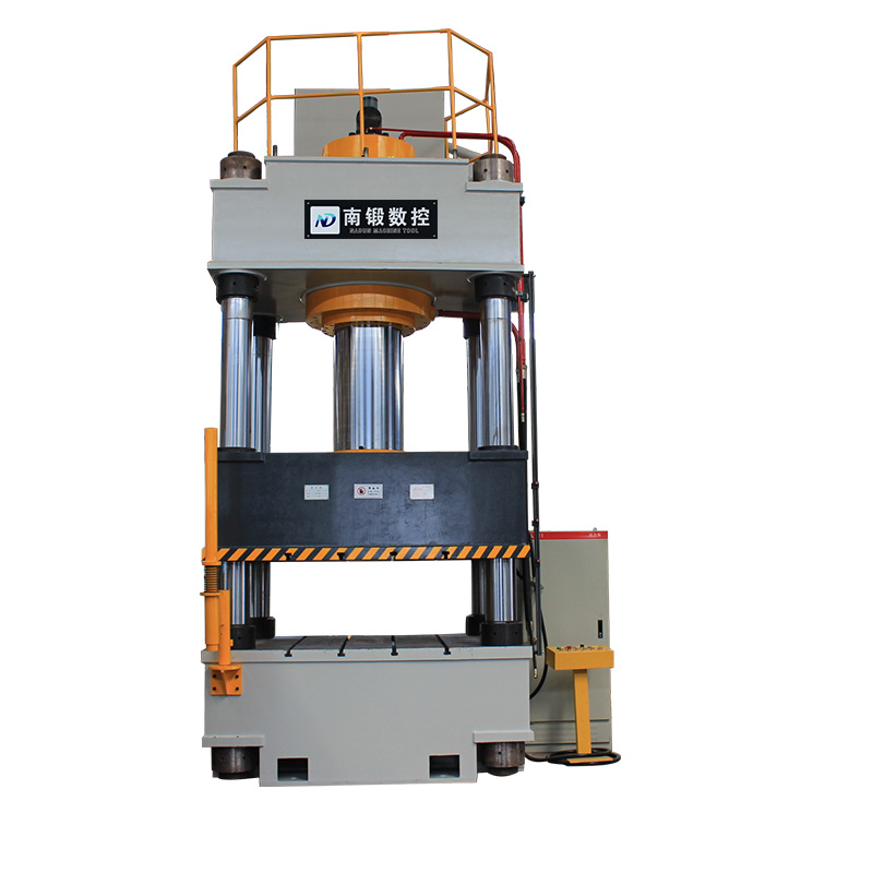 油壓機(jī)加油前的注意事項