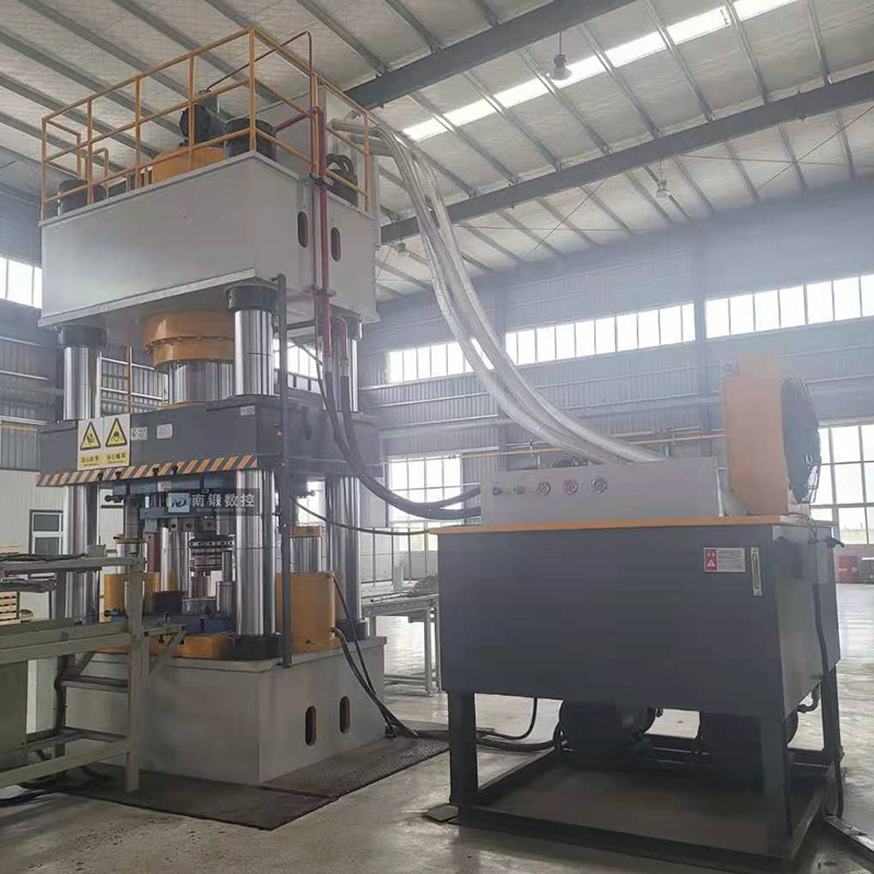 1200噸2500噸四柱液壓機(jī)定制油壓機(jī)