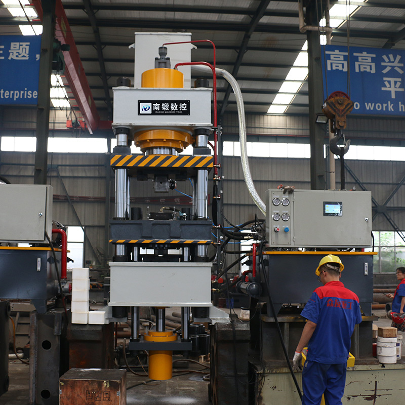 滕州 3-5公斤鹽磚機 400噸粉末成型油壓機 牛羊舔磚液壓機