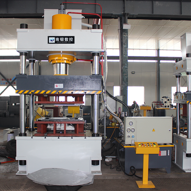 滕州灰斗車成型生產線設備315噸灰斗車拉伸四柱油壓機