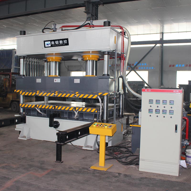 滕州 樹脂瓦樹脂井蓋成型油壓機(jī) 秸稈瓦熱壓成型四柱液壓機(jī)