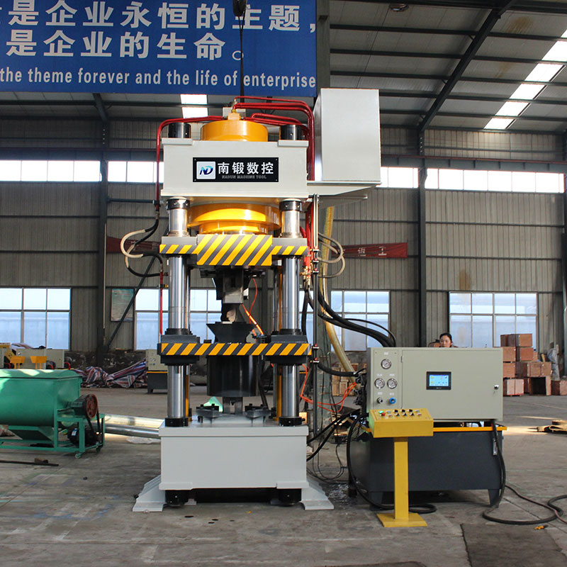 南鍛500T鹽磚機(jī)500噸粉末成型油壓機(jī)四柱壓力機(jī)