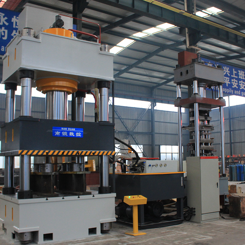 630噸油壓機伺服系統油壓機630t四柱壓力機