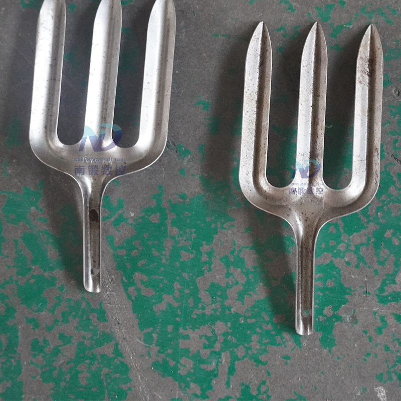 315噸四柱油壓機 金屬成型油壓機 鐵叉鐵锨成型壓力機