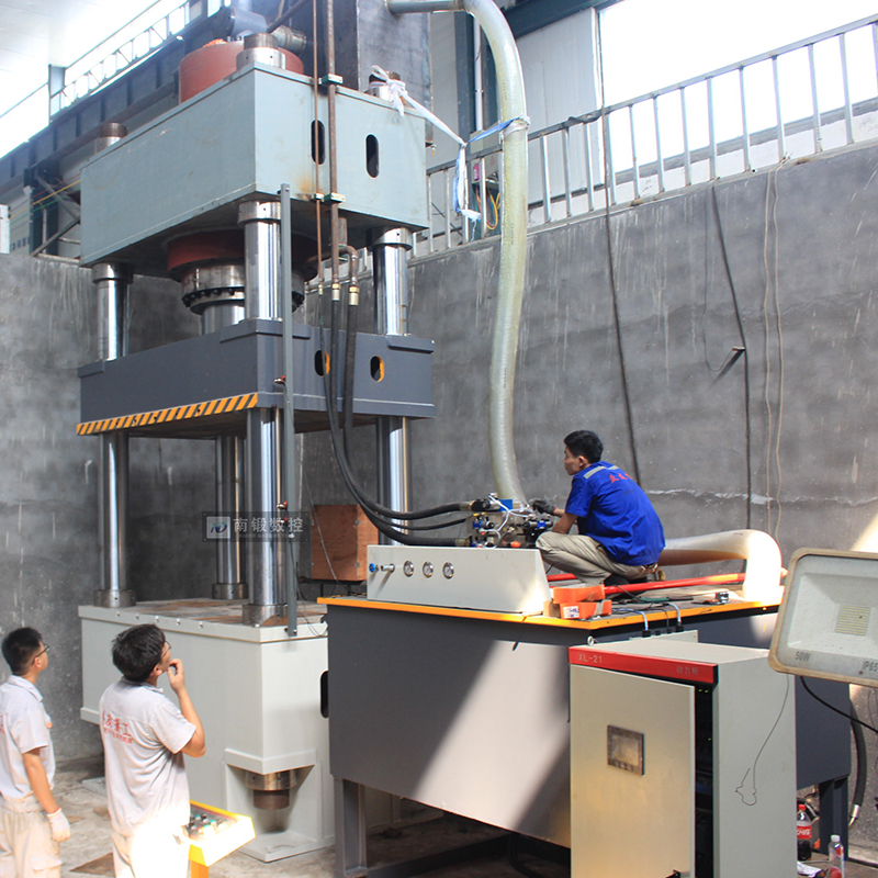 防火玻璃鋼橋架熱壓成型油壓機(jī) 1000噸四柱油壓機(jī) 