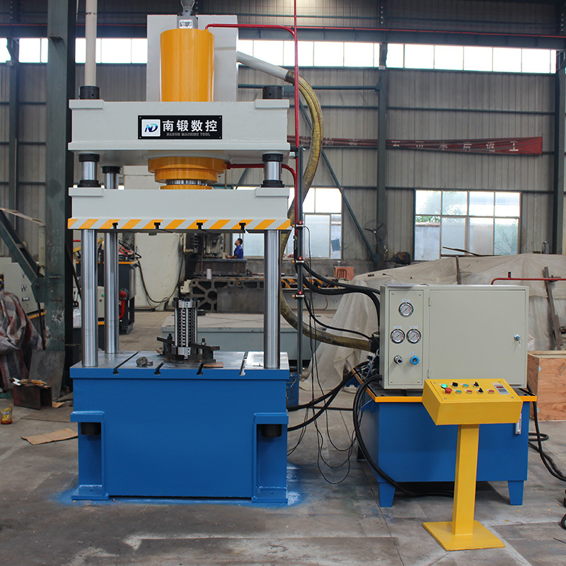 150噸四柱液壓機(jī)冷擠壓成型壓力機(jī)齒輪一次成型油壓機(jī)