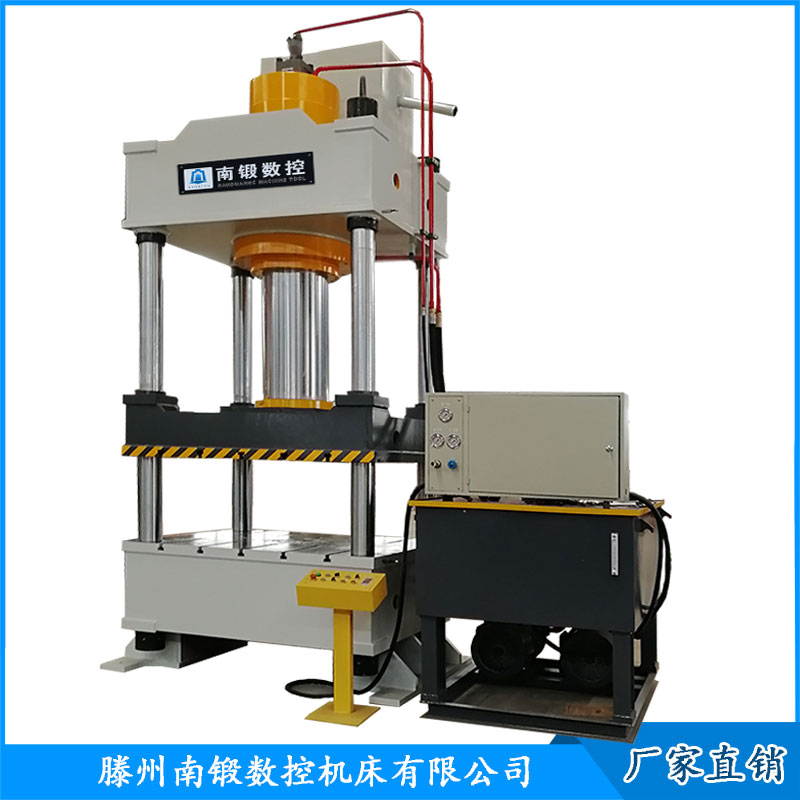 四柱液壓機的產(chǎn)品的導(dǎo)向結(jié)構(gòu)