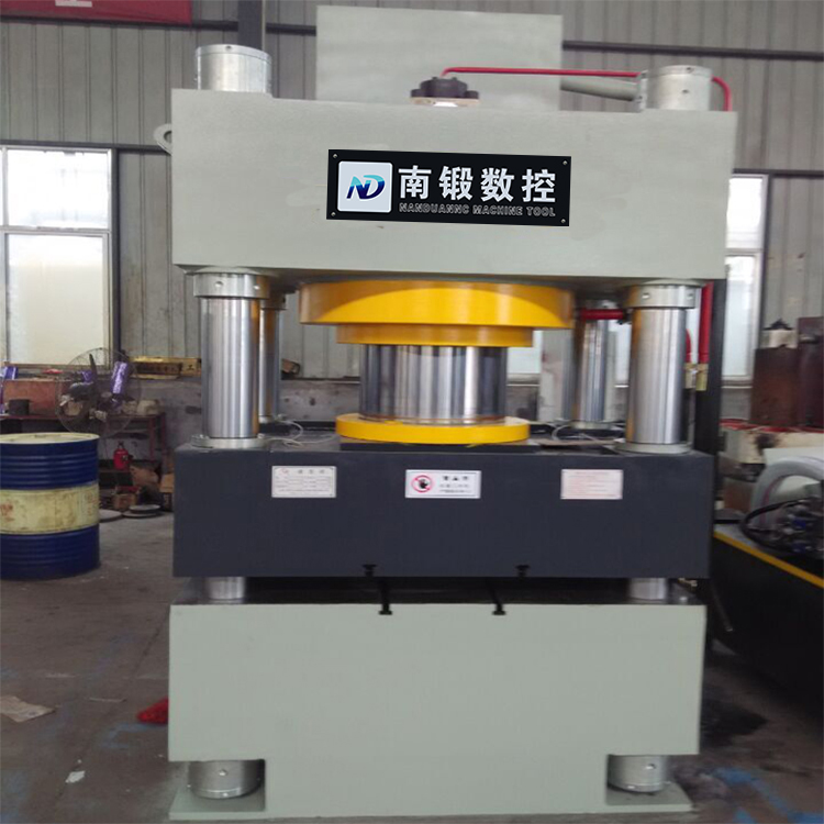 滕州液壓機廠1600t污泥磚成型液壓機1600噸淤泥壓塊成型油壓機