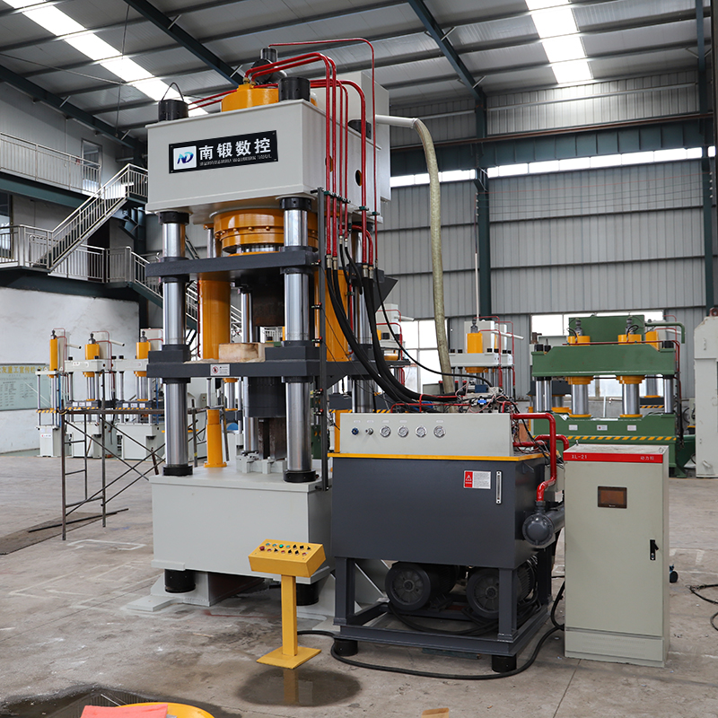 1000噸牛羊舔磚鹽磚機粉末成型油壓機1000t自動上料鹽磚機