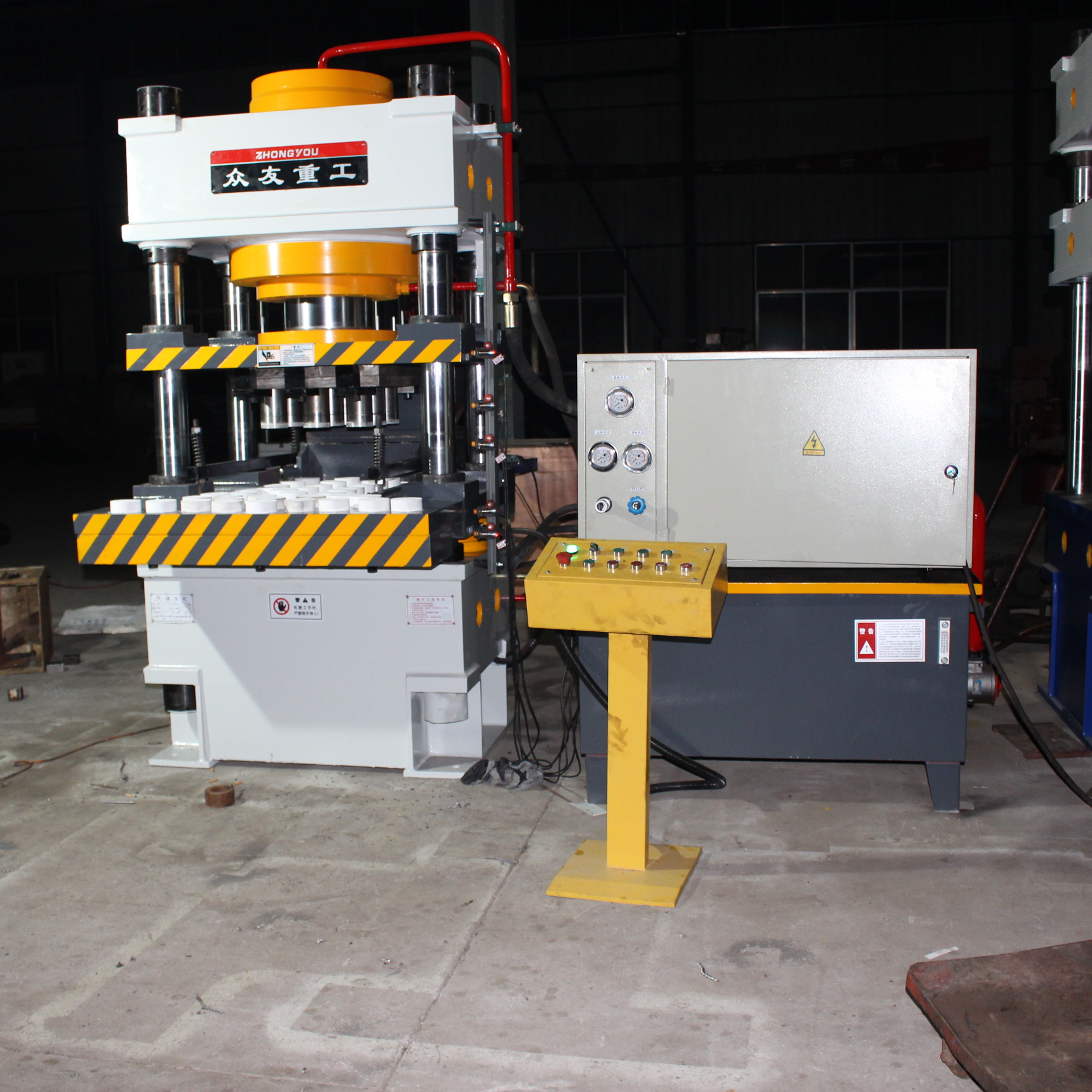 315噸硼砂全自動(dòng)粉末成型油壓機(jī)硼砂成型壓塊機(jī)