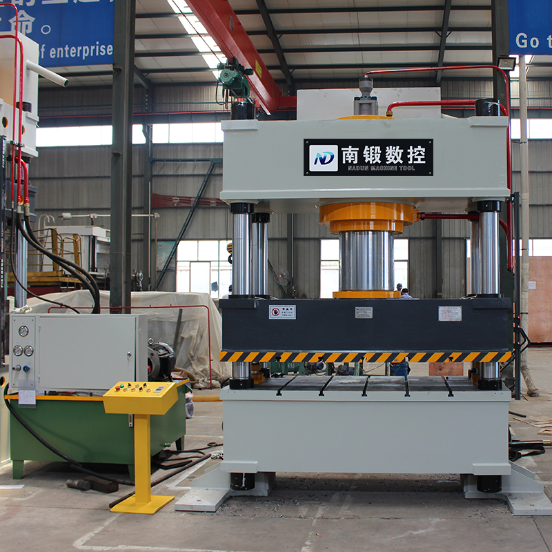 四柱油壓機與框式油壓機有哪些區別？