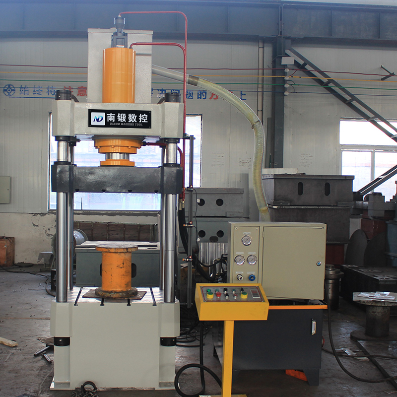 200T三梁四柱油壓機，200噸金屬拉伸成型油壓機