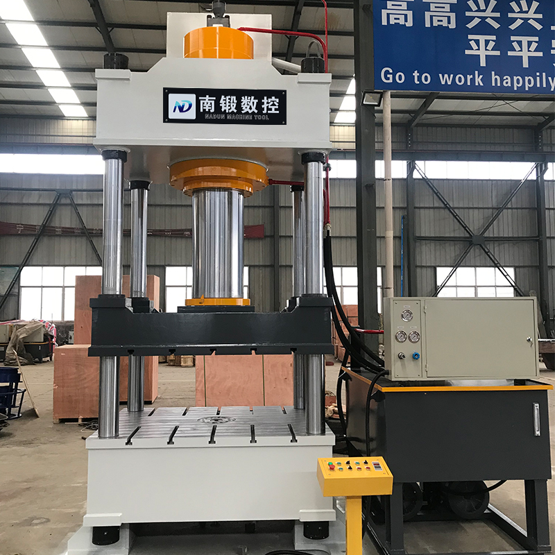 500T三梁四柱油壓機(jī)，500噸常規(guī)油壓機(jī)