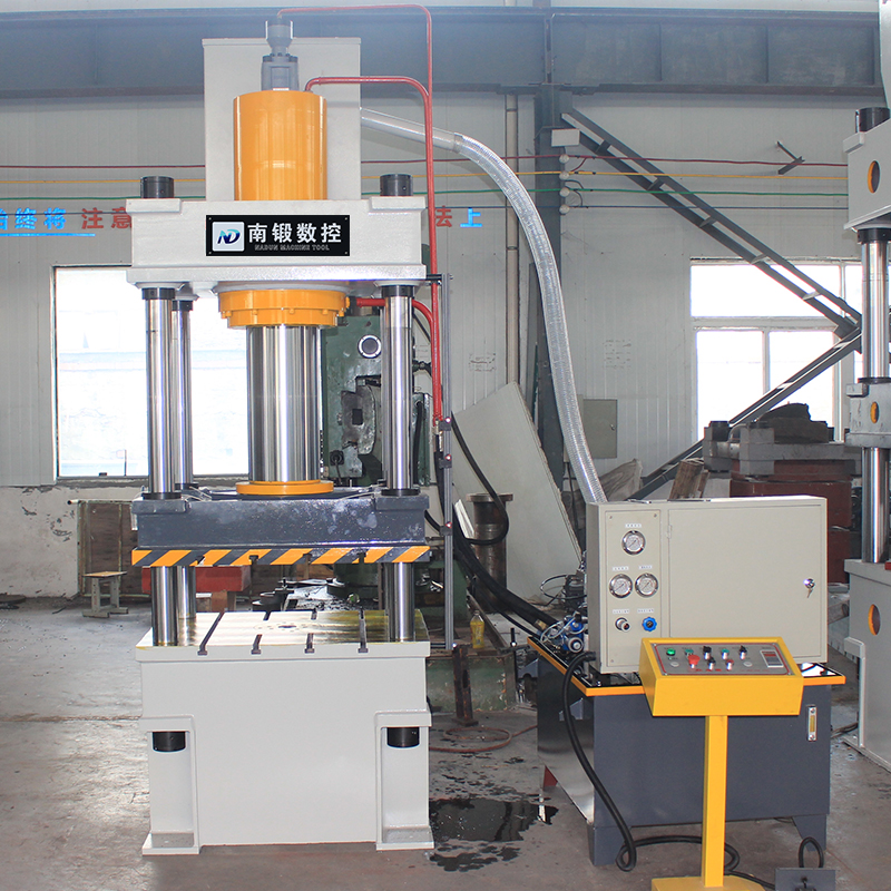 滕州100T四柱油壓機(jī)100噸金屬成型油壓機(jī)