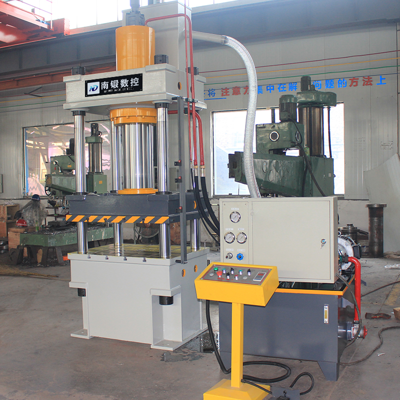 滕州100T四柱油壓機(jī)100噸金屬成型油壓機(jī)