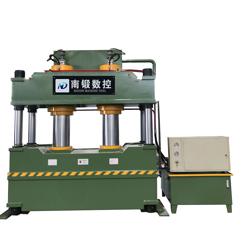 滕州500噸氧化鎂門芯成型液壓機(jī)500T雙缸大臺面四柱油壓機(jī)