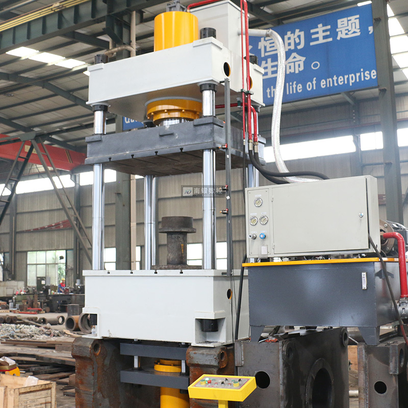 315噸拉伸機四柱油壓機滕州不銹鋼金屬薄板成型壓力機南鍛數控 315噸拉伸機四柱油壓機滕州不銹鋼金屬薄板成型壓力機南鍛數控