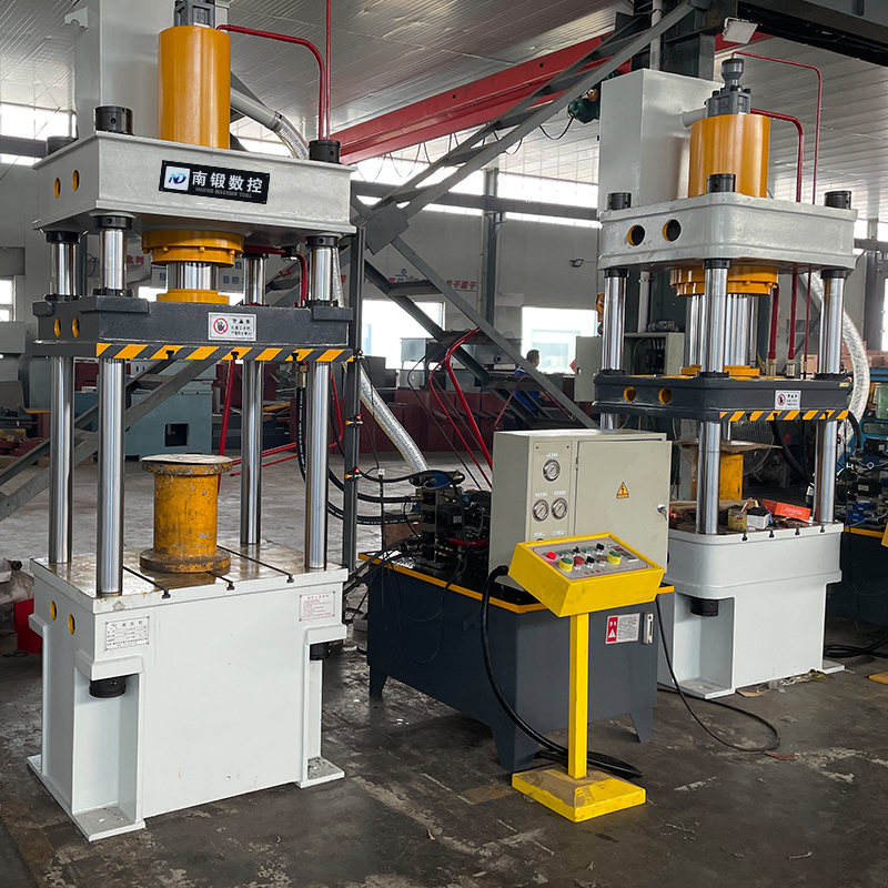 現(xiàn)貨100噸油壓機(jī)100T三梁四柱液壓機(jī)