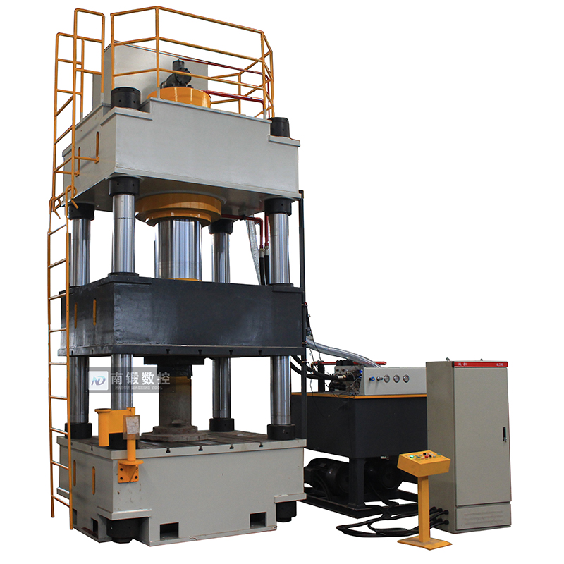 630噸油壓機(jī)三梁四柱液壓機(jī)定制壓力機(jī)